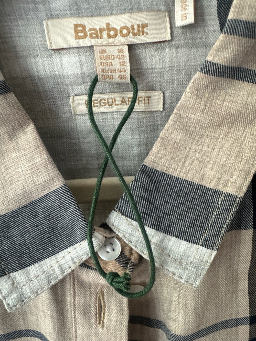 Barbour Bredon Beige & Gray Plaid Button-Up Shirt lightweight size 12 New no tag - Picture 2 of 7